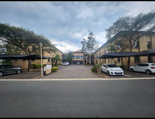 529M² OFFICE TO LET IN NOORDWYK